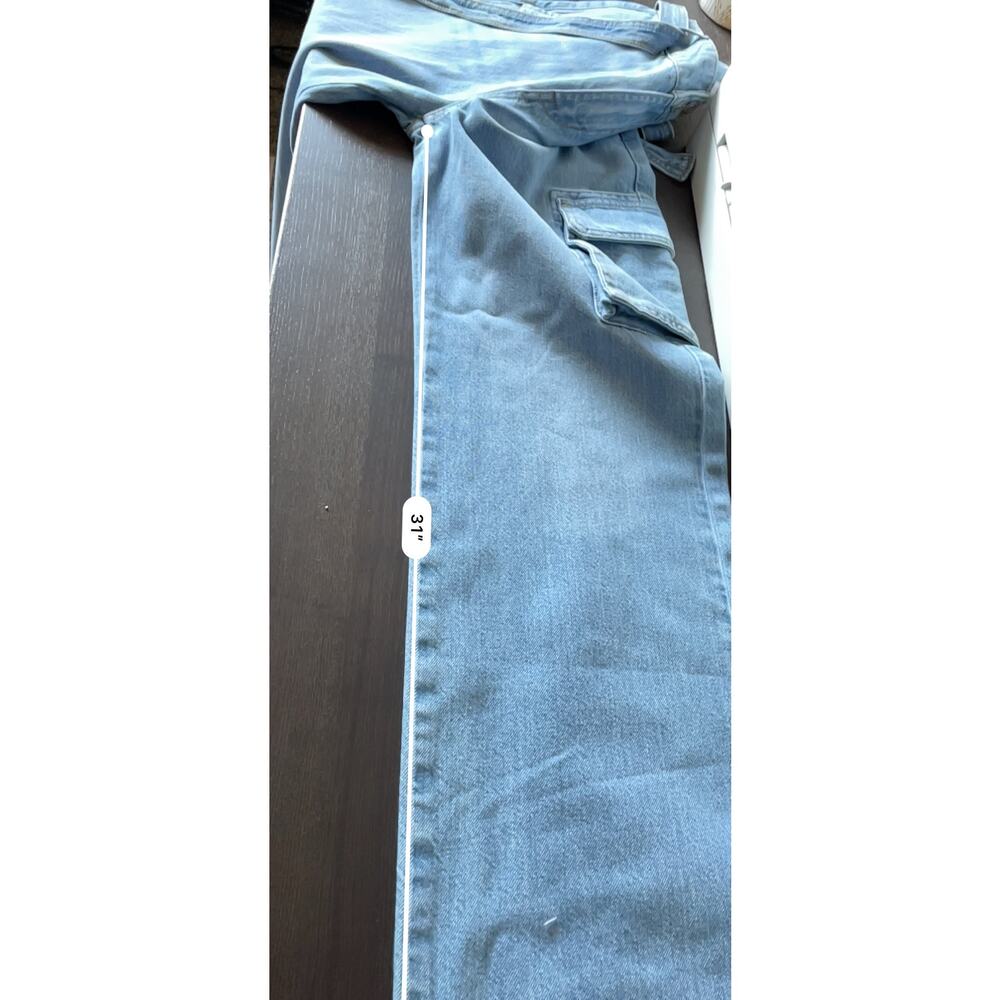 3 FOR $45 SALE | Jemina Wide Leg Cargo Jeans Light Wash Size 6 - Picture 7 of 9